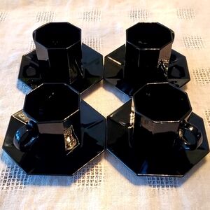(4) Vintage Arcoroc octogonal glass Octime mugs and saucers